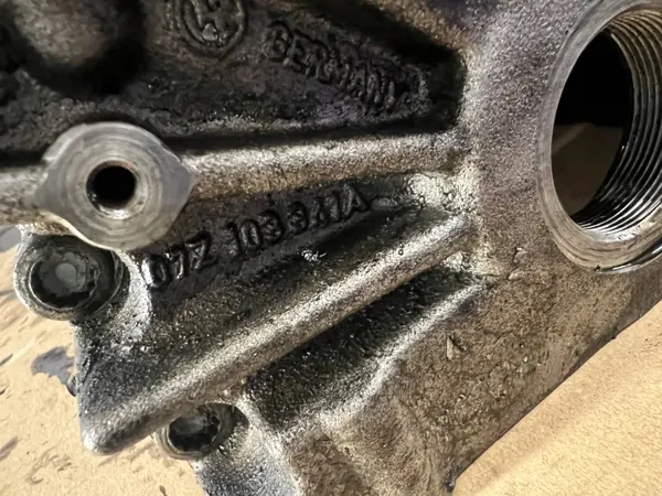 Culasse VW Touareg 5.0TDI OEM 070103373a image 7
