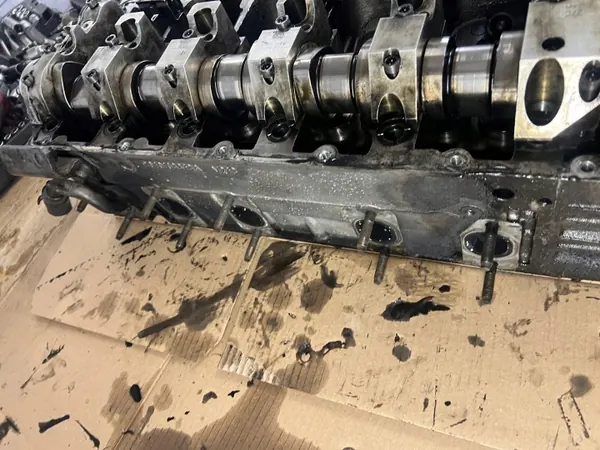 Culasse VW Touareg 5.0TDI OEM 070103373a image 8
