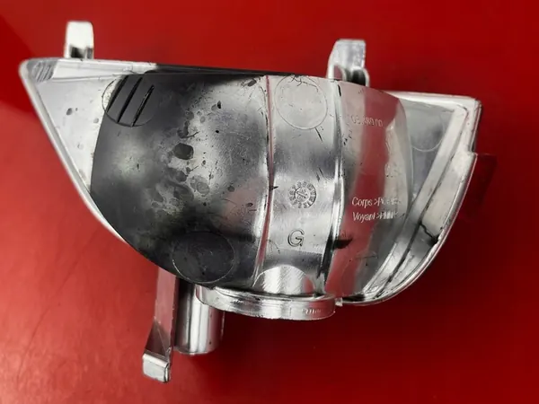 Faros antiniebla derecho Renault Megane III image 6