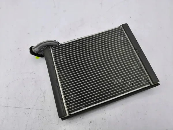 Toyota Yaris 2012 Verwarmingskern Airconditioning OEM AMD115640 image 2