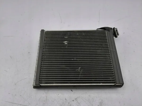 Toyota Yaris 2012 Verwarmingskern Airconditioning OEM AMD115640 image 6