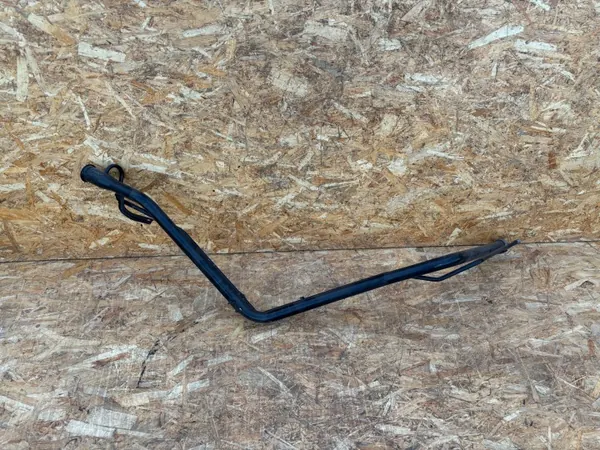Kraftstoff-Einfüllstutzen OEM 6906-00-0126507P - Gebraucht image 2