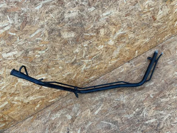 Kraftstoff-Einfüllstutzen OEM 6906-00-0126507P - Gebraucht image 4