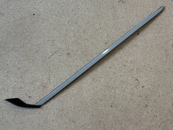 Frontscheiben-Dichtung links OEM LPV17100 Hyundai Ioniq 5 image 2