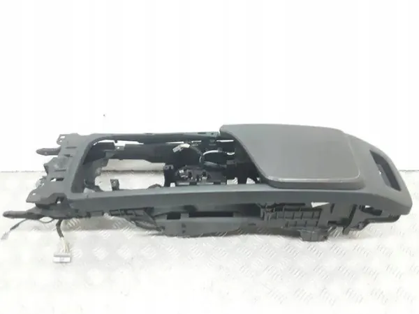 Reposabrazos Volvo S90 OEM 31389614 - Usado image 2