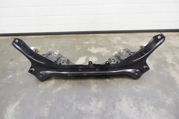 Eje trasero Toyota Yaris Cross OEM 51206K0020 - Usado image 3