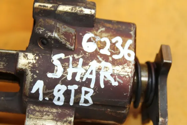Jakohihnan kiristin OEM 058109088D Sharan 1.8 image 10