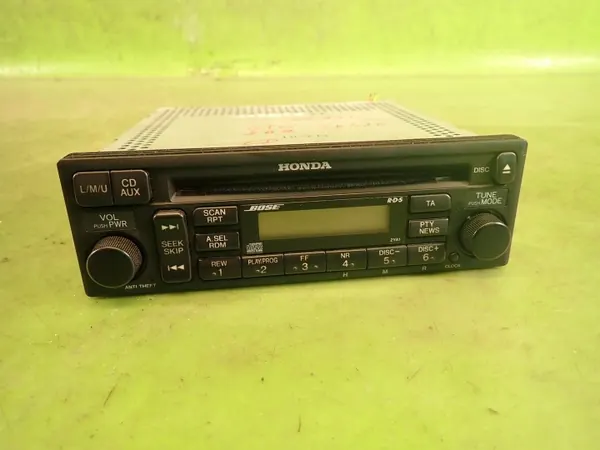 Radio CD Honda Accord VI OEM MF721R0 - Usado image 5
