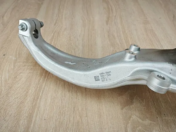 Pivot de direction droit avant OEM 6884386 BMW 840i image 5
