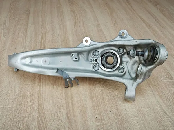 Pivot de direction droit avant OEM 6884386 BMW 840i image 6