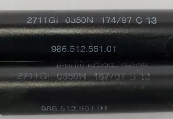 Bakluckans lyftstöd Porsche Boxster 986 par OEM image 2