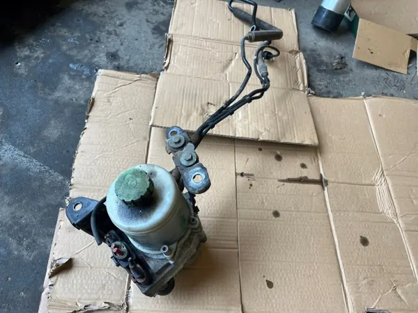 Styrpump OEM 6Q0423371AA för Skoda Fabia image 2