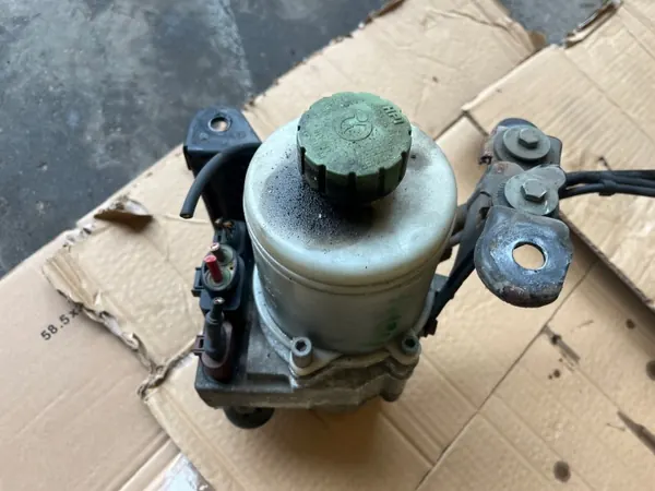 Styrpump OEM 6Q0423371AA för Skoda Fabia image 3
