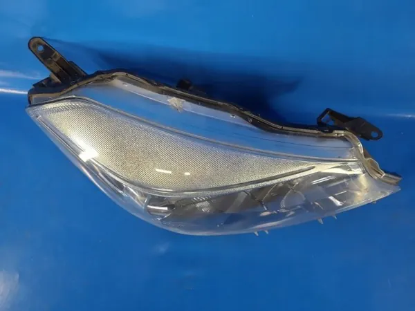 Faros Derecho TOYOTA YARIS 11- 81130-0D450 image 4