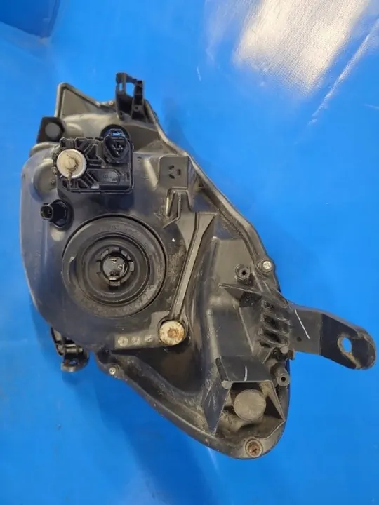 Faros Derecho TOYOTA YARIS 11- 81130-0D450 image 8