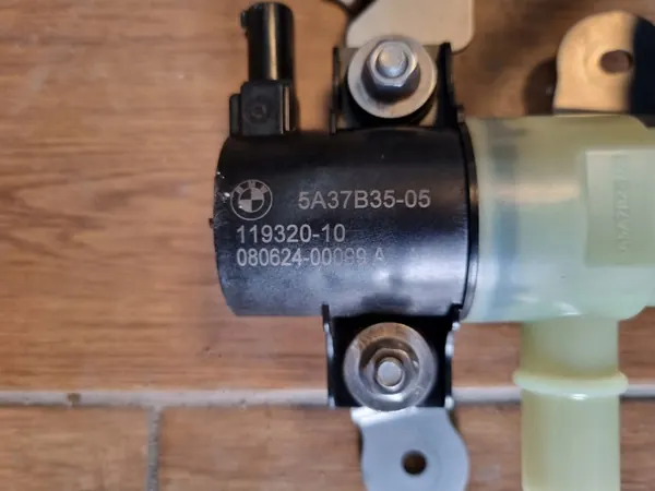 BMW X3 G45 Säiliönventtiili OEM 5A37B35 5A37BE1 5A37C22 image 3