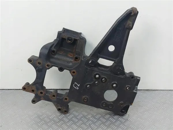 Soporte parachoques izquierdo OEM 81413133013 MAN TGX Fundición image 2