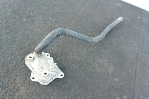 Maserati Oljekylare OEM 670005811 - Begagnad image 2