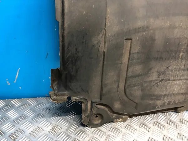 Motorhuv Mercedes-Benz W124 image 2