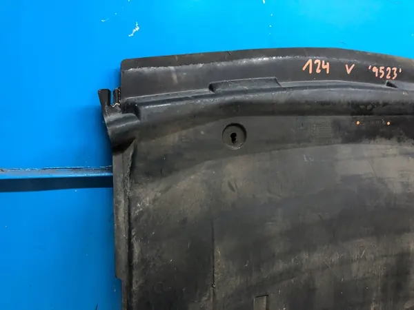 Motorhuv Mercedes-Benz W124 image 3