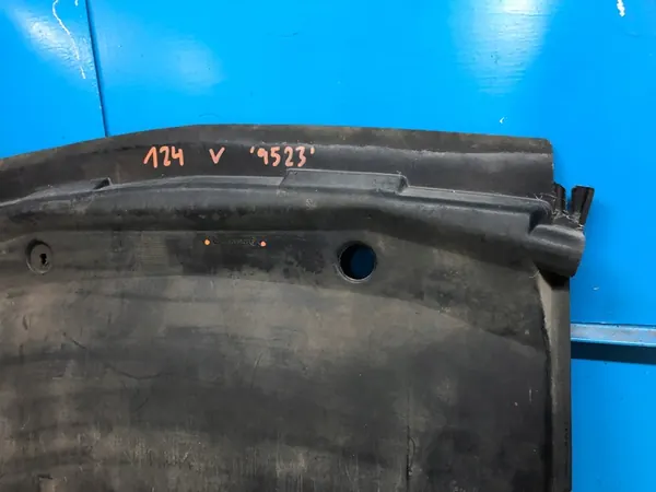 Motorhuv Mercedes-Benz W124 image 4