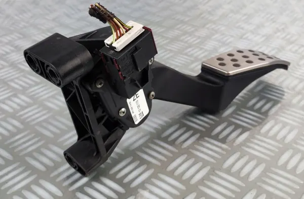 Gaspedaalpotentiometer OEM 13125115 ZE Opel image 4