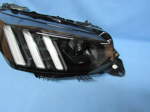 Rechter Peugeot 208 Full LED Koplamp image 3