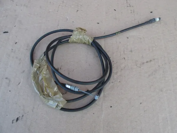 Câble d'ouverture capot SsangYong OE OEM 2015 Rodius II image 2