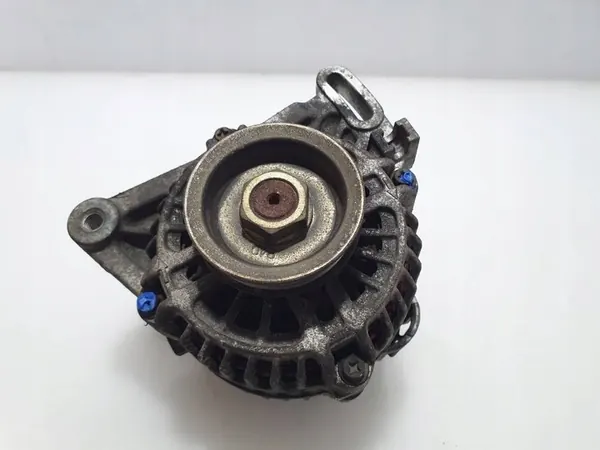Renault Clio III 2011 Alternator 8200065730 image 5