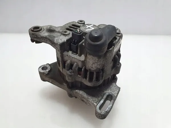 Renault Clio III 2011 Alternator 8200065730 image 8