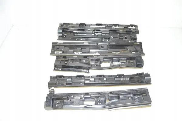 BMW X1 F48/F49 2020 Schwellerschutzleiste OEM 7332332 image 2