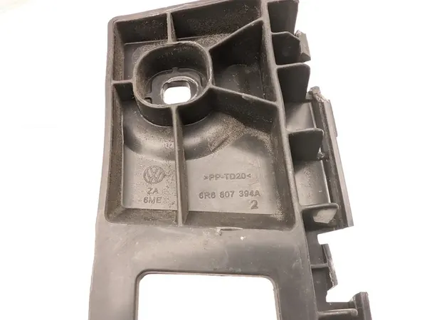 Suporte de Canto de Para-choque Traseiro VW Polo 2011 Hatchback image 6