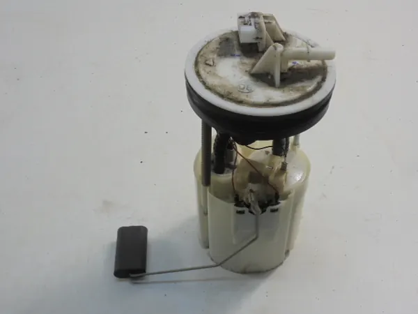 Nissan brandstofpomp OEM 17040BN805 voor Almera Tino image 2