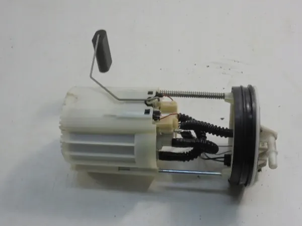 Nissan brandstofpomp OEM 17040BN805 voor Almera Tino image 3