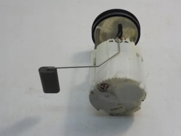 Nissan brandstofpomp OEM 17040BN805 voor Almera Tino image 4