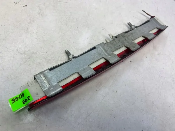 MERCEDES CLK W209 Kolmas Jarruvalo OEM A2098201056 image 9