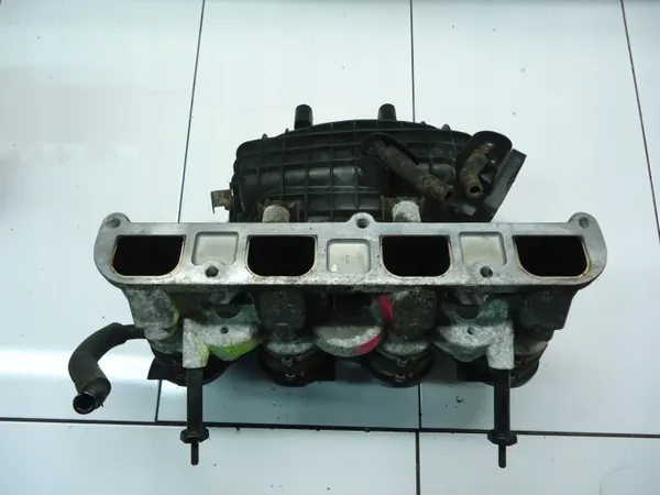Colector de admisión KIA CARENS III 2.0 16V G4KA OEM image 4
