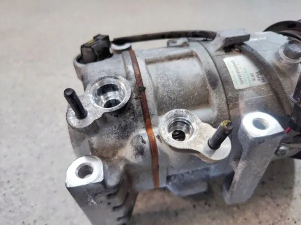 Compresseur de climatisation KIA Sportage IV CA500NFJAA05 image 3