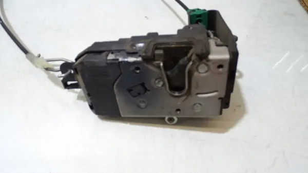 Vänster Framdörrslås Opel Astra H image 2