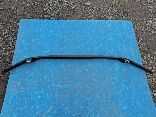 Etupuskuri VW Touran II image 2