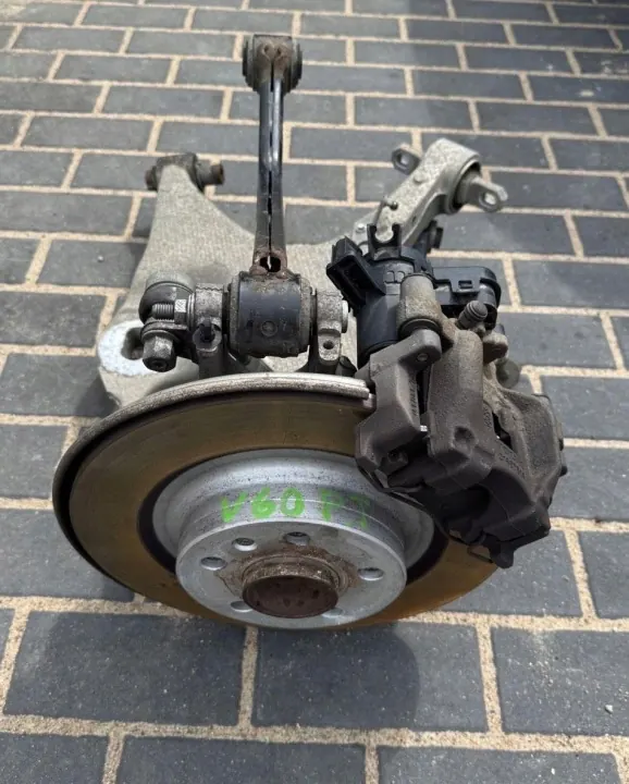 OEM 32395009 Höger Bakre Fjäderarm för Volvo V60 image 2