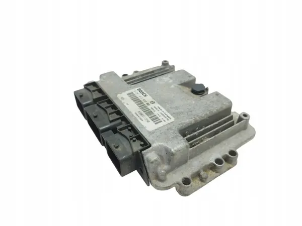 Unité de contrôle moteur Renault OE 8200311550 image 2