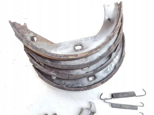 BMW OEM 1161761 Bakre bromsbelägg för 3-serie F30 image 3