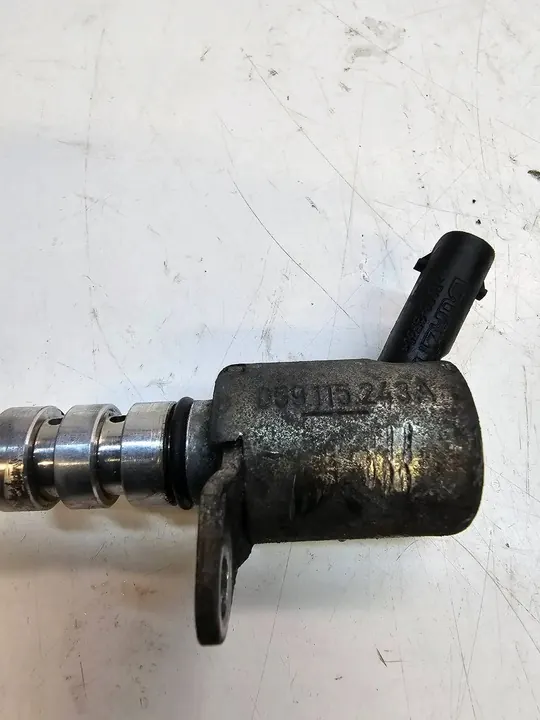 Öljynpainesensori Audi A4 A5 A6 VW 059115243A image 4