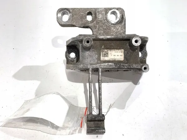 Moottorin Tuki Vasen VW Passat B8 3Q0199262J 2.0 190HV image 2