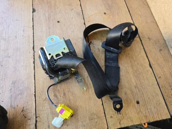 OEM 6Q4857705G Vasen etuturvavyö VW Polo 9N:lle image 3