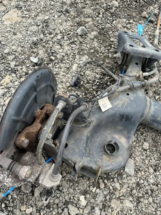 OEM Bakaxelbalk & Bromsar för Fiat Tipo II image 3