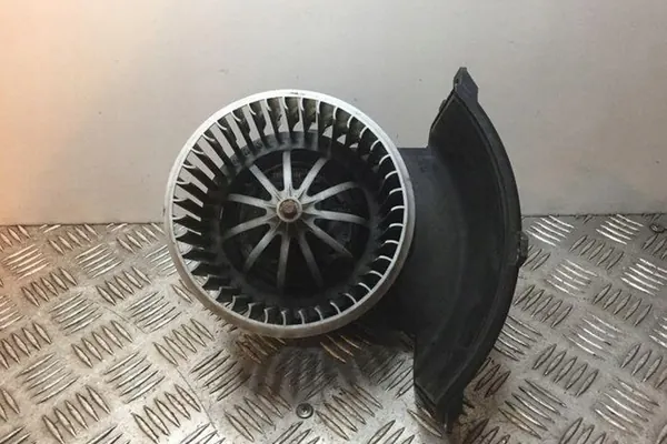 Verwarming VW TRANSPORTER V (T5) MINIBUS 2.5L OEM 7H2819021B image 2