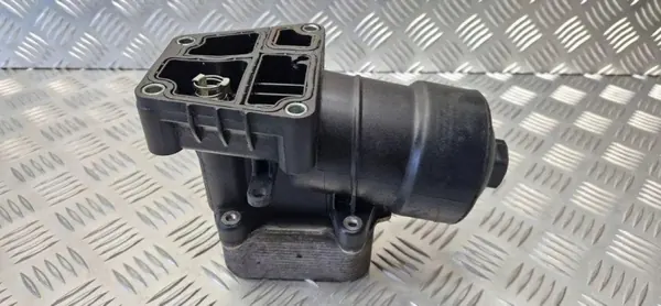 VW Oljefilterfäste OEM 03L117021C - Begagnad image 3