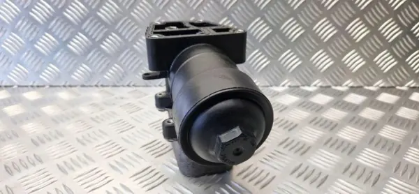 VW Oljefilterfäste OEM 03L117021C - Begagnad image 4